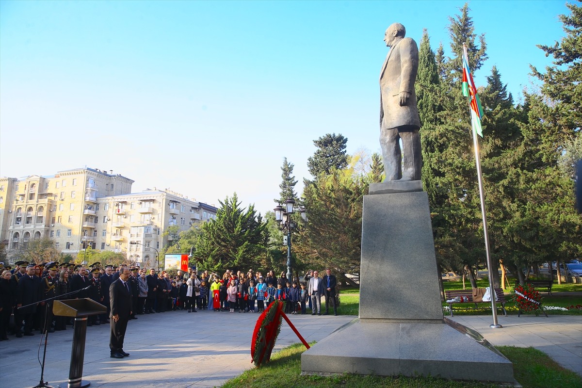 Atatürk'ün 86. Yıl Dönümü Azerbaycan'da Anıldı