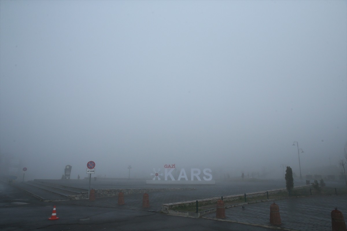 Kars'ta Yoğun Sis ve Soğuk Hava Etkili