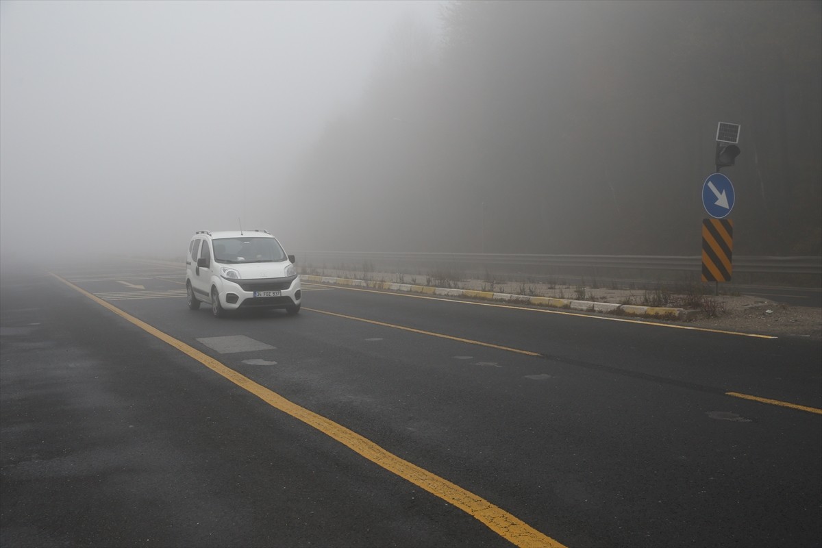 Bolu Dağı'nda Sis Hava Koşullarını Zorluyor