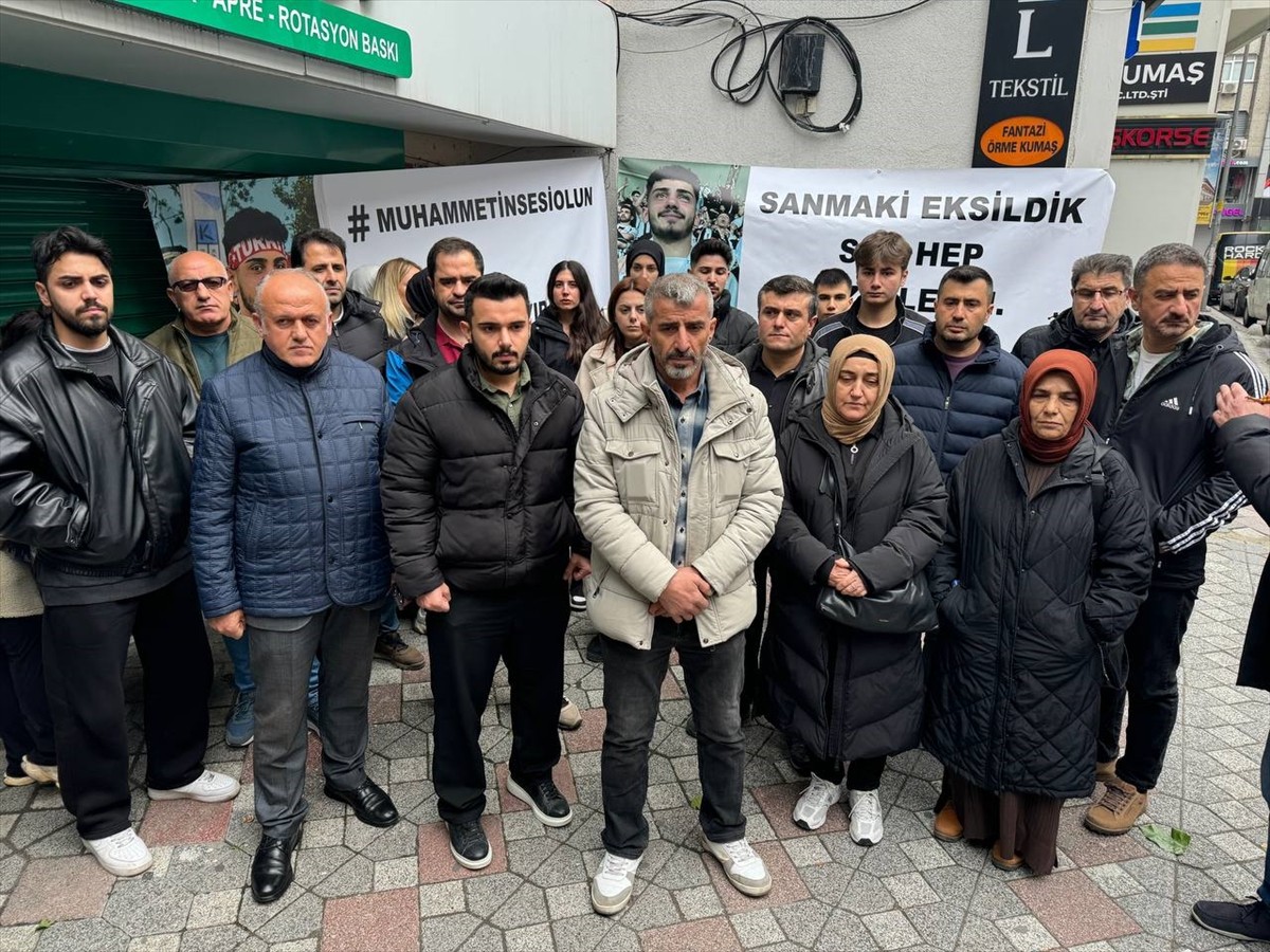 İstanbul'daki Silahlı Kavga: Genç Hayatını Kaybetti, Baba Faillerin Yakalanmasını Talep Ediyor