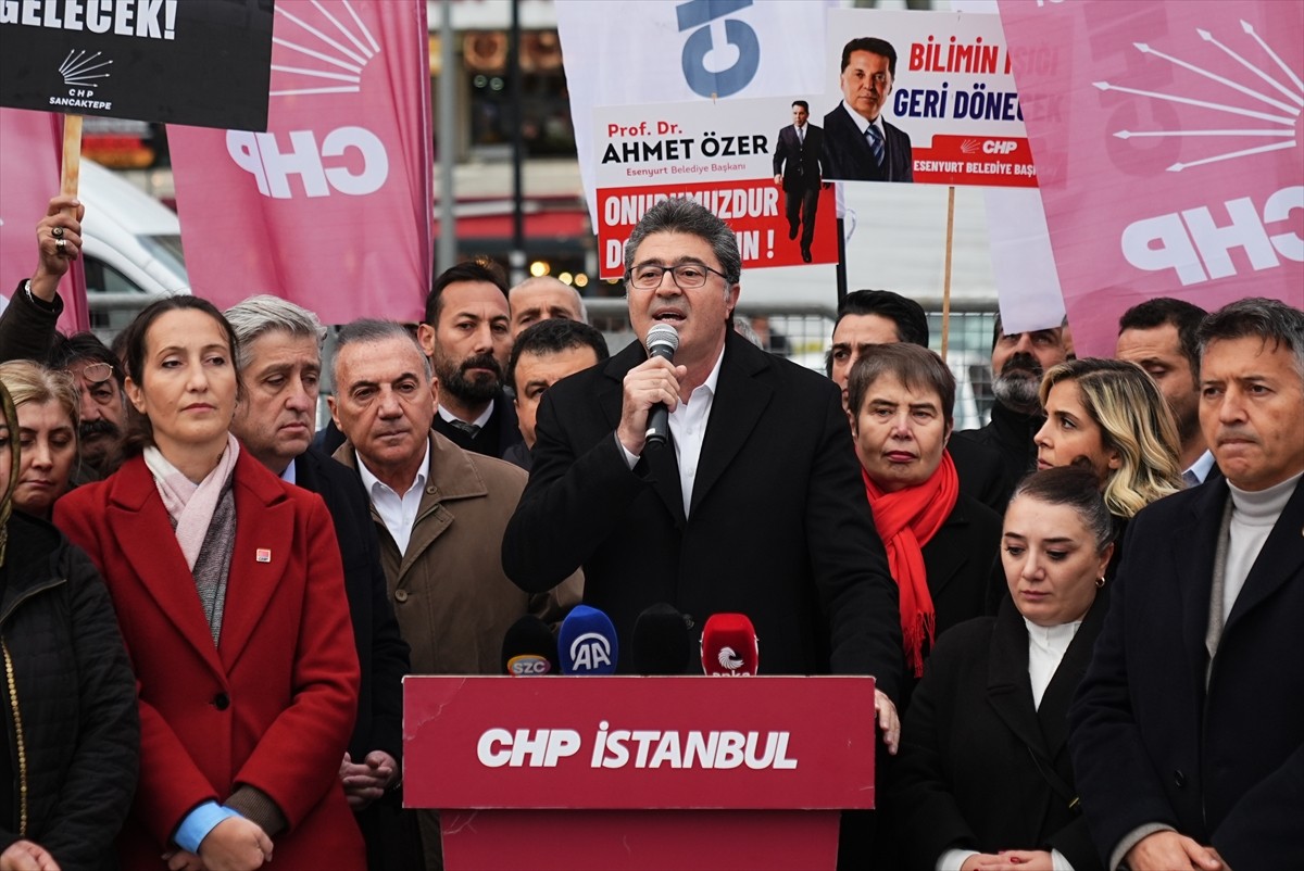 CHP Esenyurt'ta Protestolara Devam Ediyor