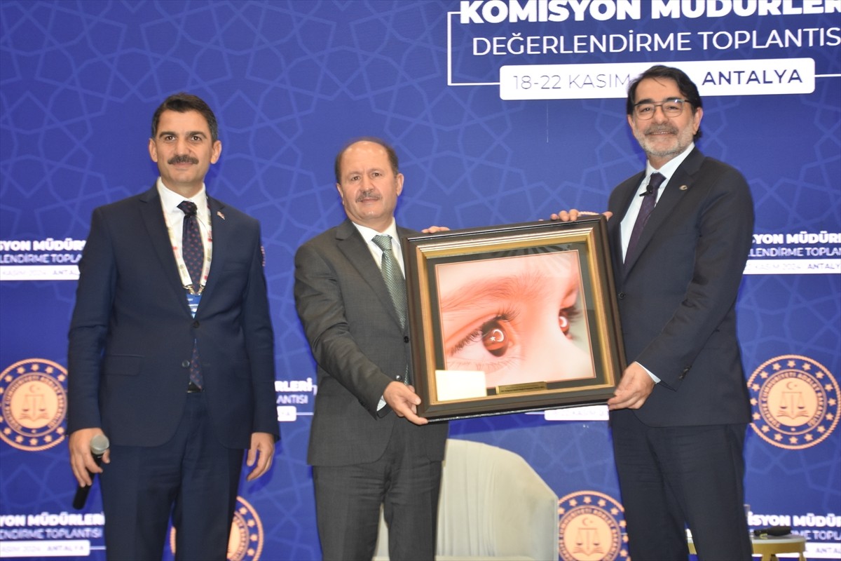 Komisyon Müdürleri Değerlendirme Toplantısı Antalya'da Yapıldı