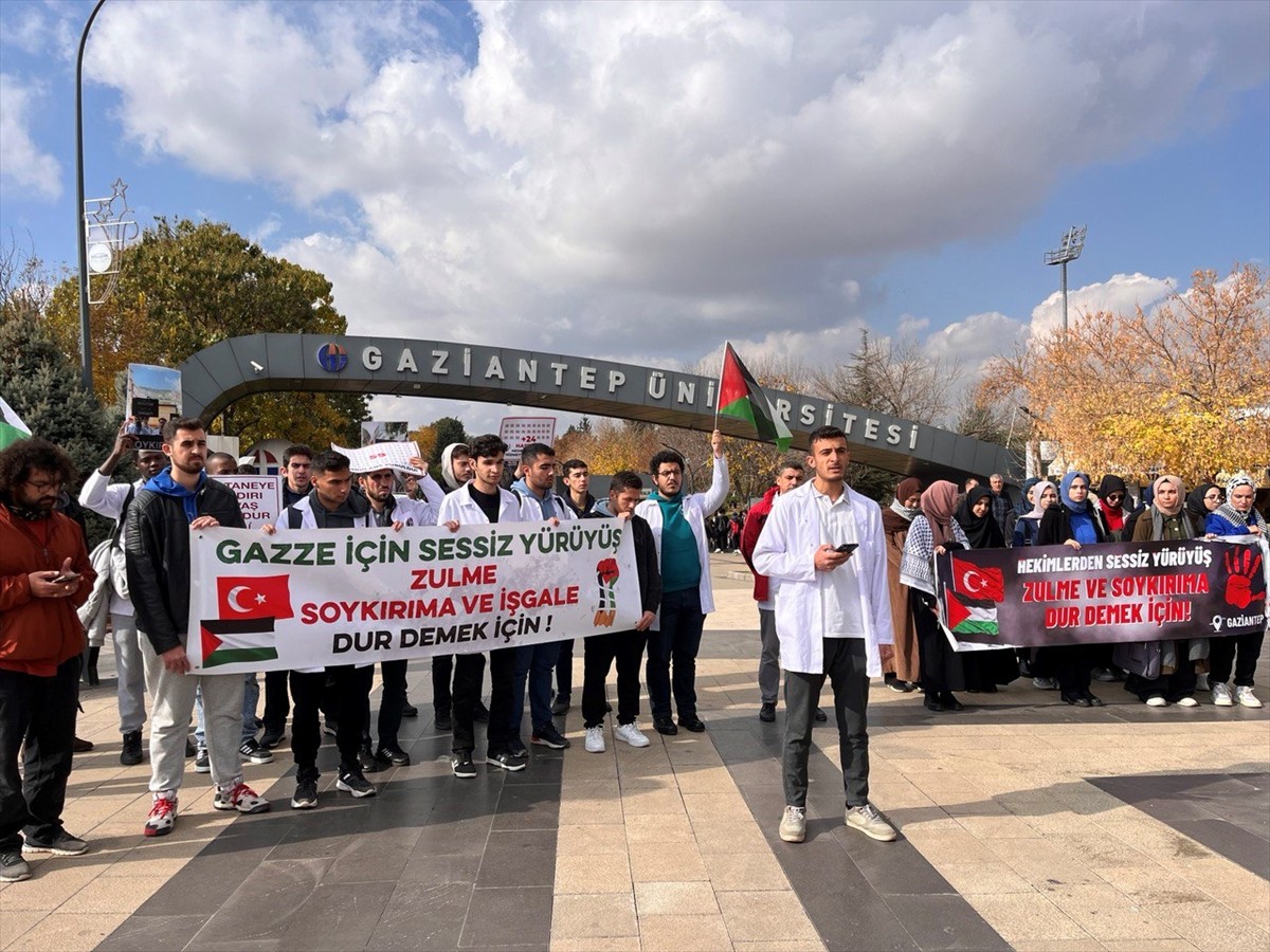 Gaziantep Üniversitesi'nde Filistin'e Destek Yürüyüşü