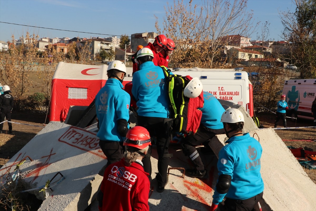 Tekirdağ'da Deprem Tatbikatı Gerçekleştirildi