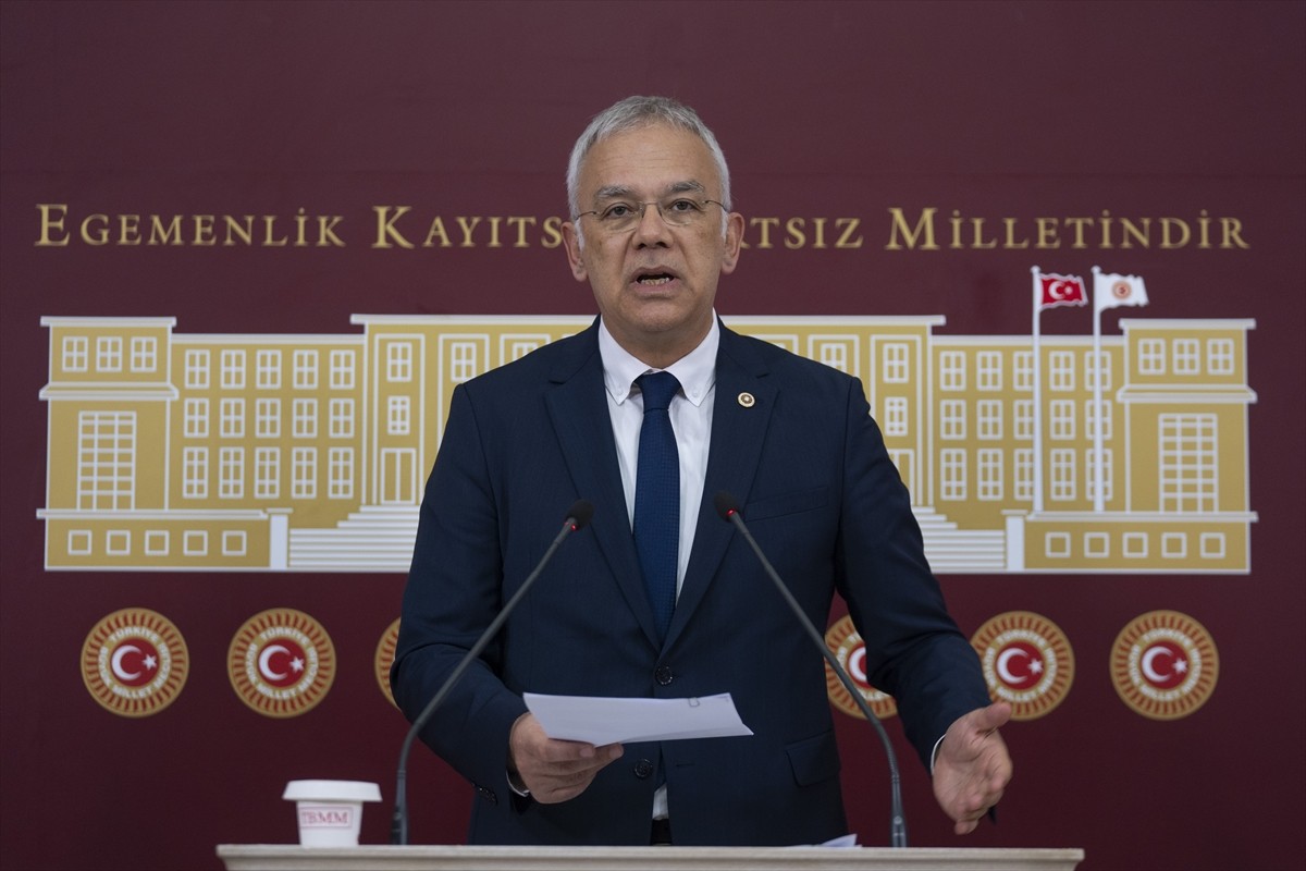 CHP'li Kayıhan Pala'dan Sağlık Bakanlığına Eleştiri