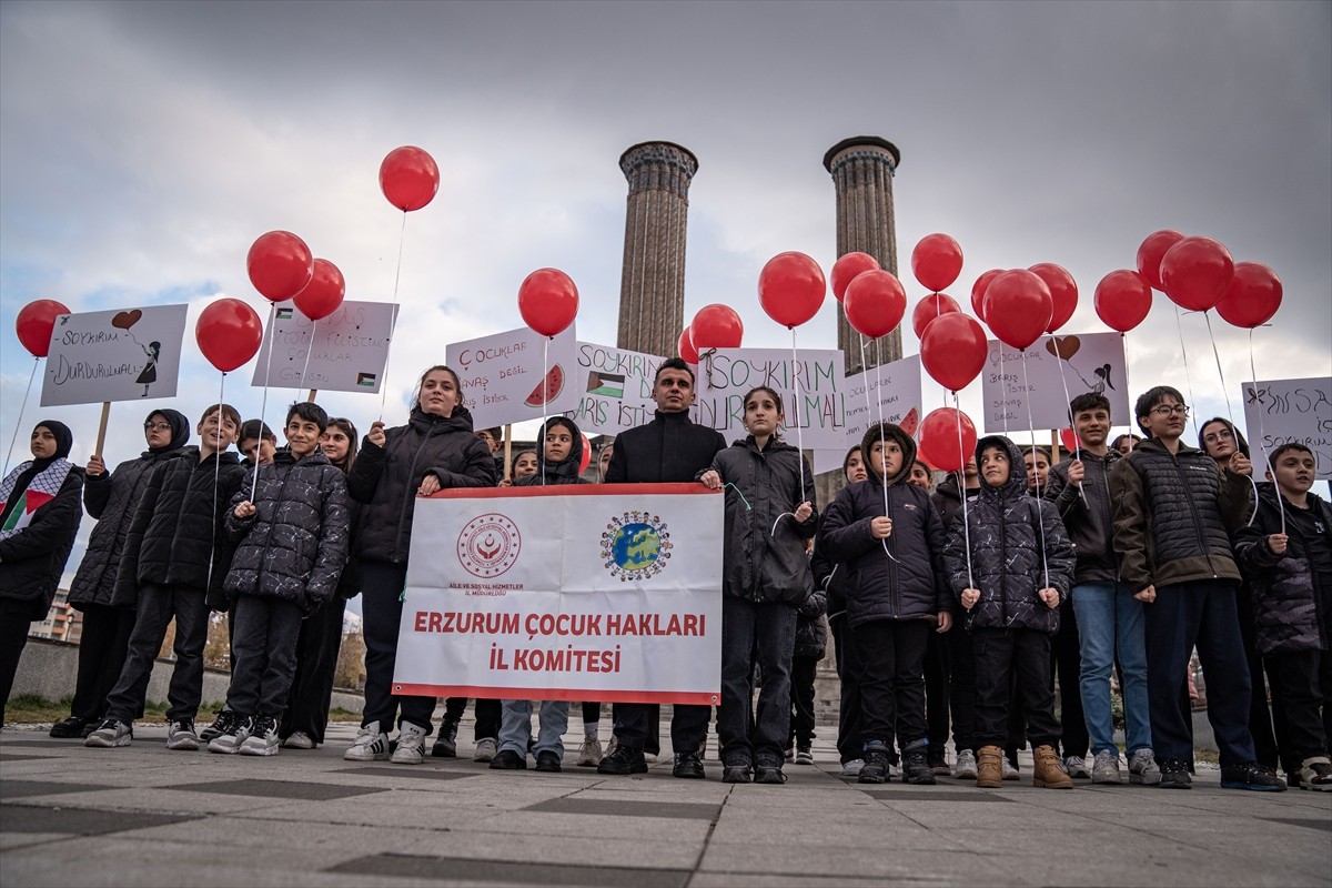 Erzurum'da Gazzeli Çocuklar İçin Dünya Çocuk Hakları Günü Etkinliği