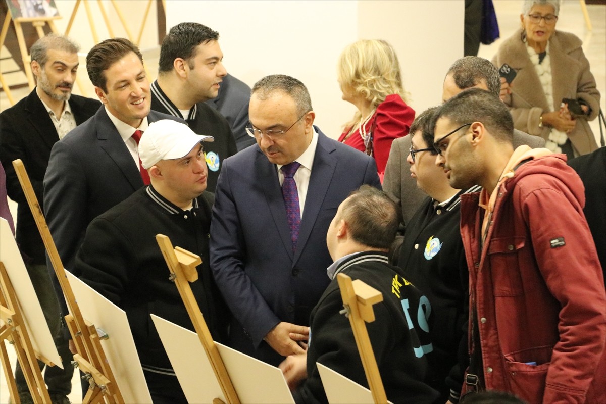 Tekirdağ'da Down Sendromluların Gözünden Fotoğraf Sergisi