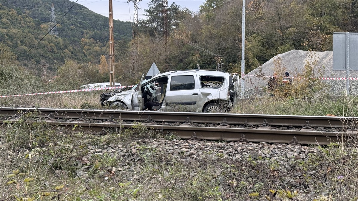 Zonguldak'ta Tren Kazası: 2 Yaralı