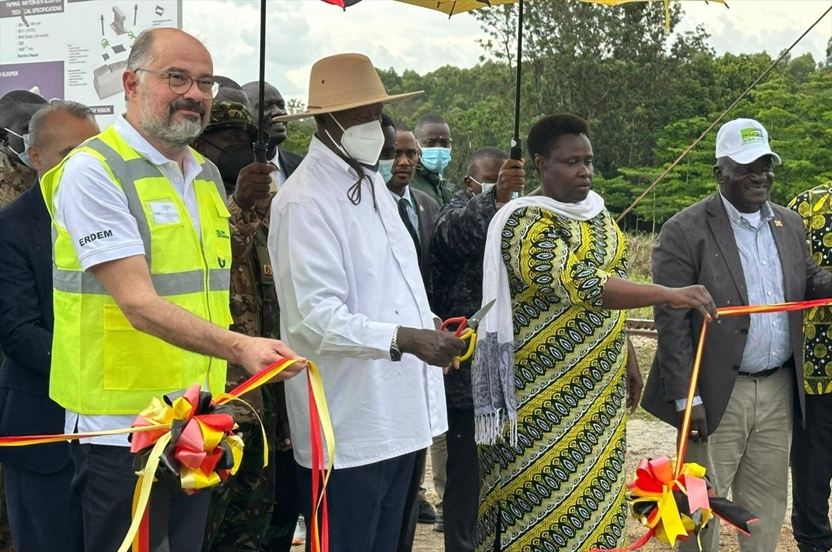 Uganda'da Doğu Hattı Demir Yolu Projesi Temeli Atıldı