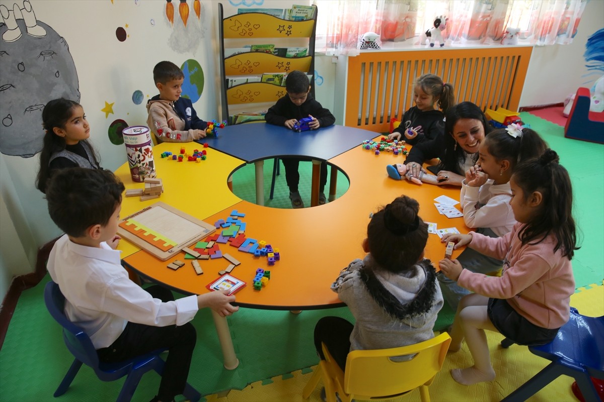 Hakkari'de Şehit Bebekler İçin Yeni Kütüphane Açıldı