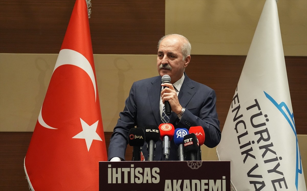 TBMM Başkanı Kurtulmuş'tan Uluslararası Ticaret ve Adalet Üzerine Açıklamalar