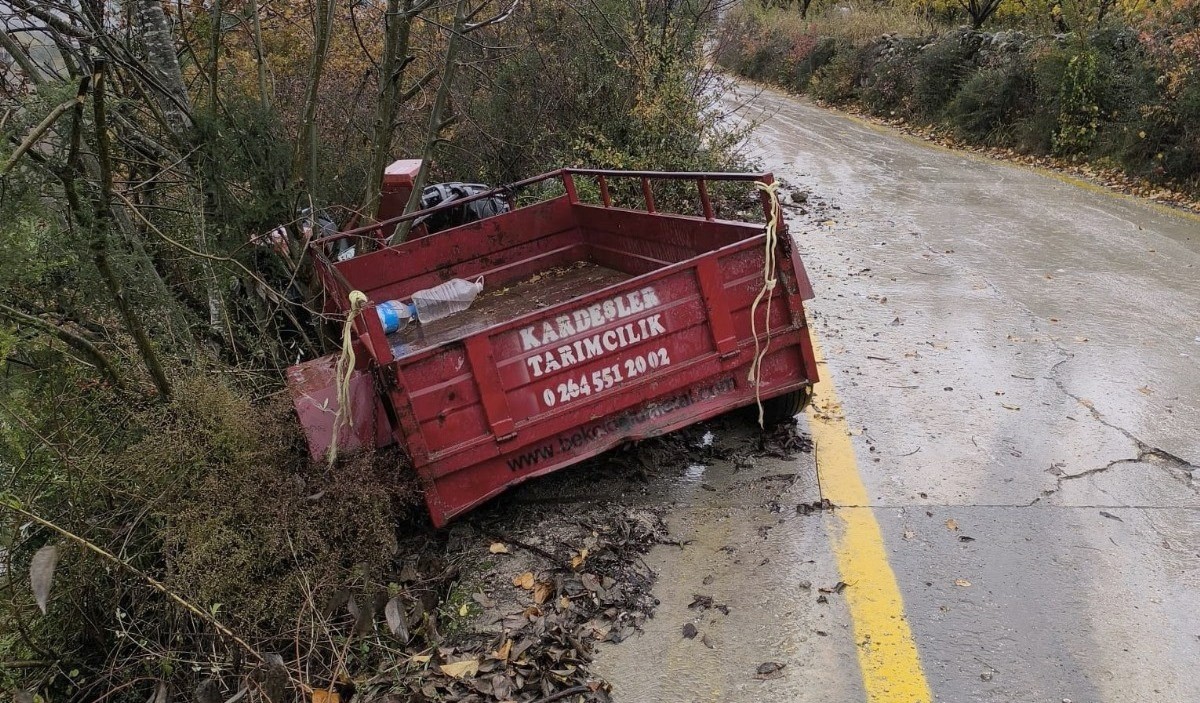 Sakarya'da Traktör Kazası: 1 Ölü, 3 Yaralı