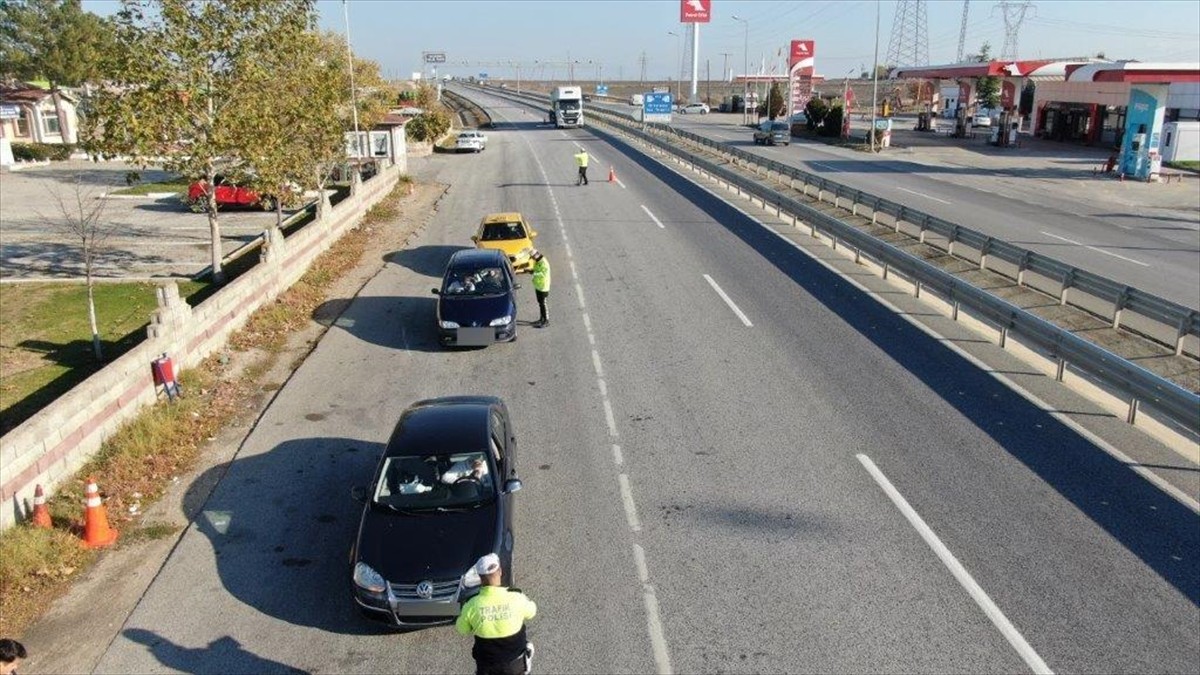 Kırklareli'nde Hız İhlali Denetimi: 22 Araç Trafikten Menedildi