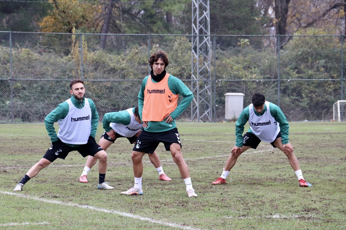 Sakaryaspor'un Boluspor Maçına Hazırlıkları Devam Ediyor