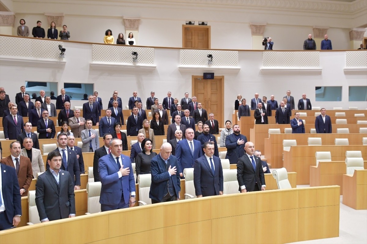 Gürcistan'da Yeni Kabine Güvenoyu Aldı