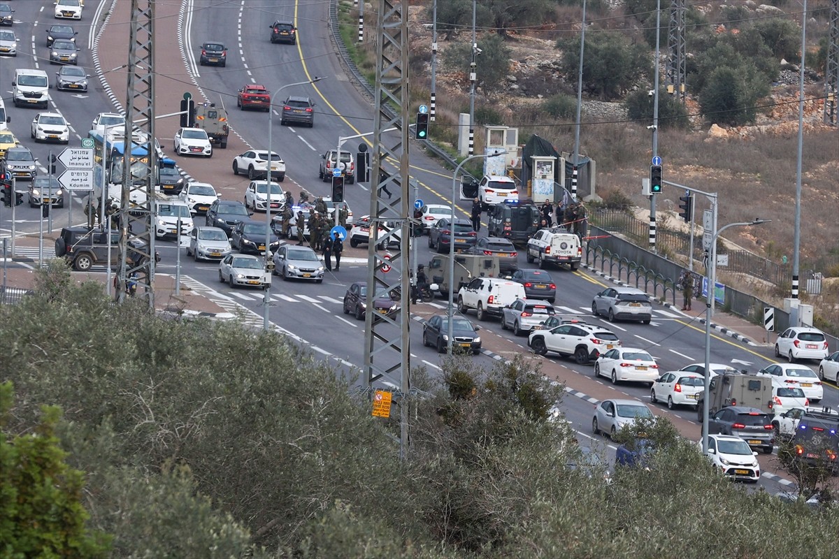 Batı Şeria'da Silahlı Saldırı: 9 Yaralı