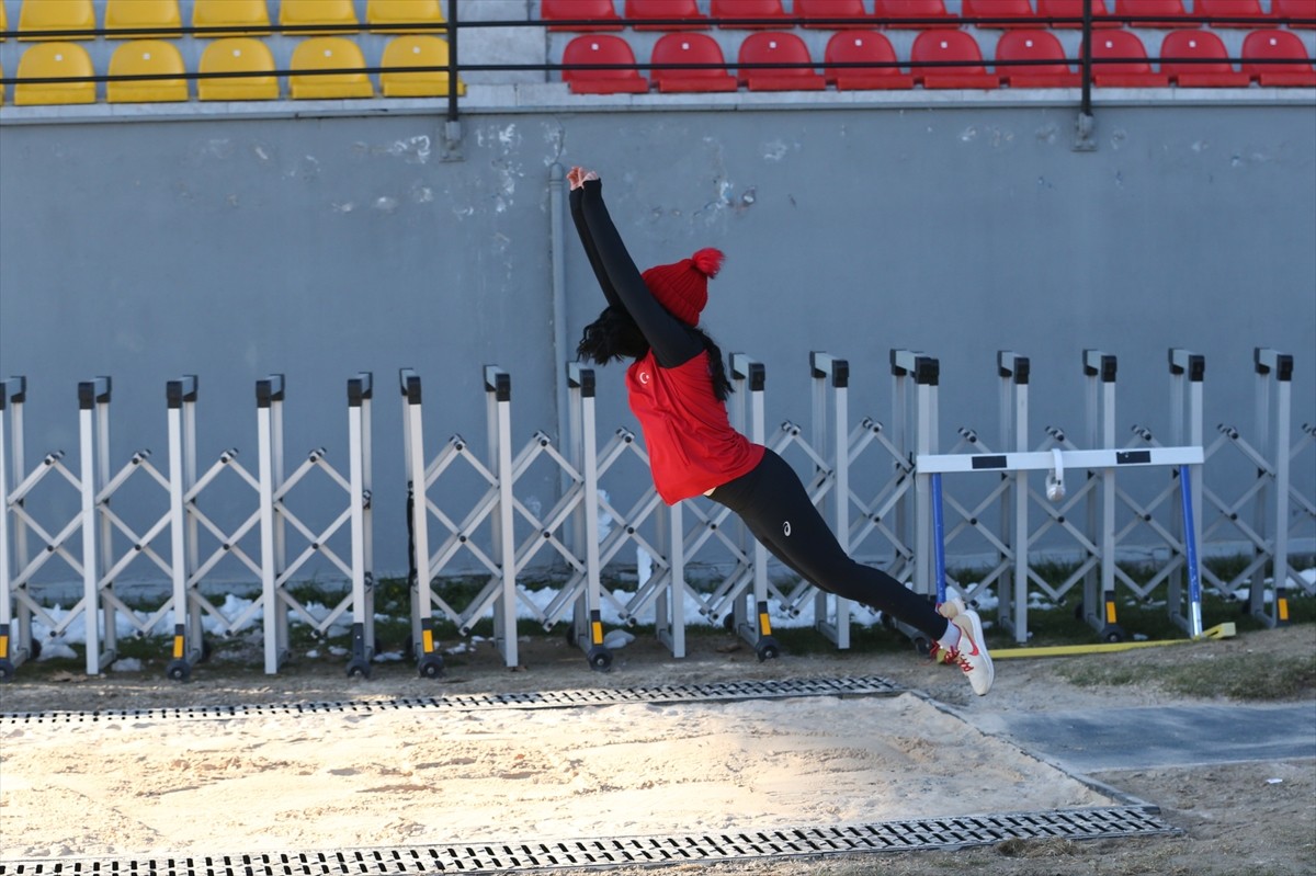 Emine Avşar'dan Olimpiyat Hedefi: Dünya Rekoru