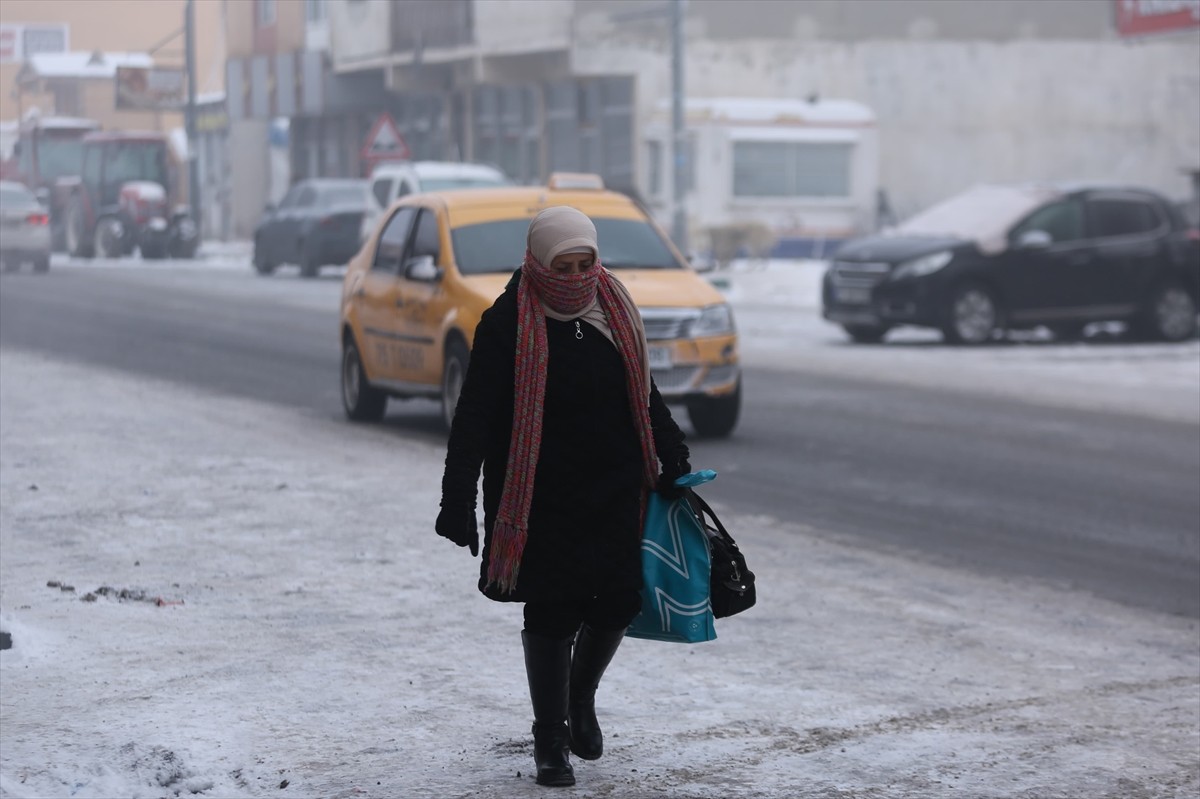 Erzurum ve Çevresi Dondurucu Soğuklarla Karşı Karşıya