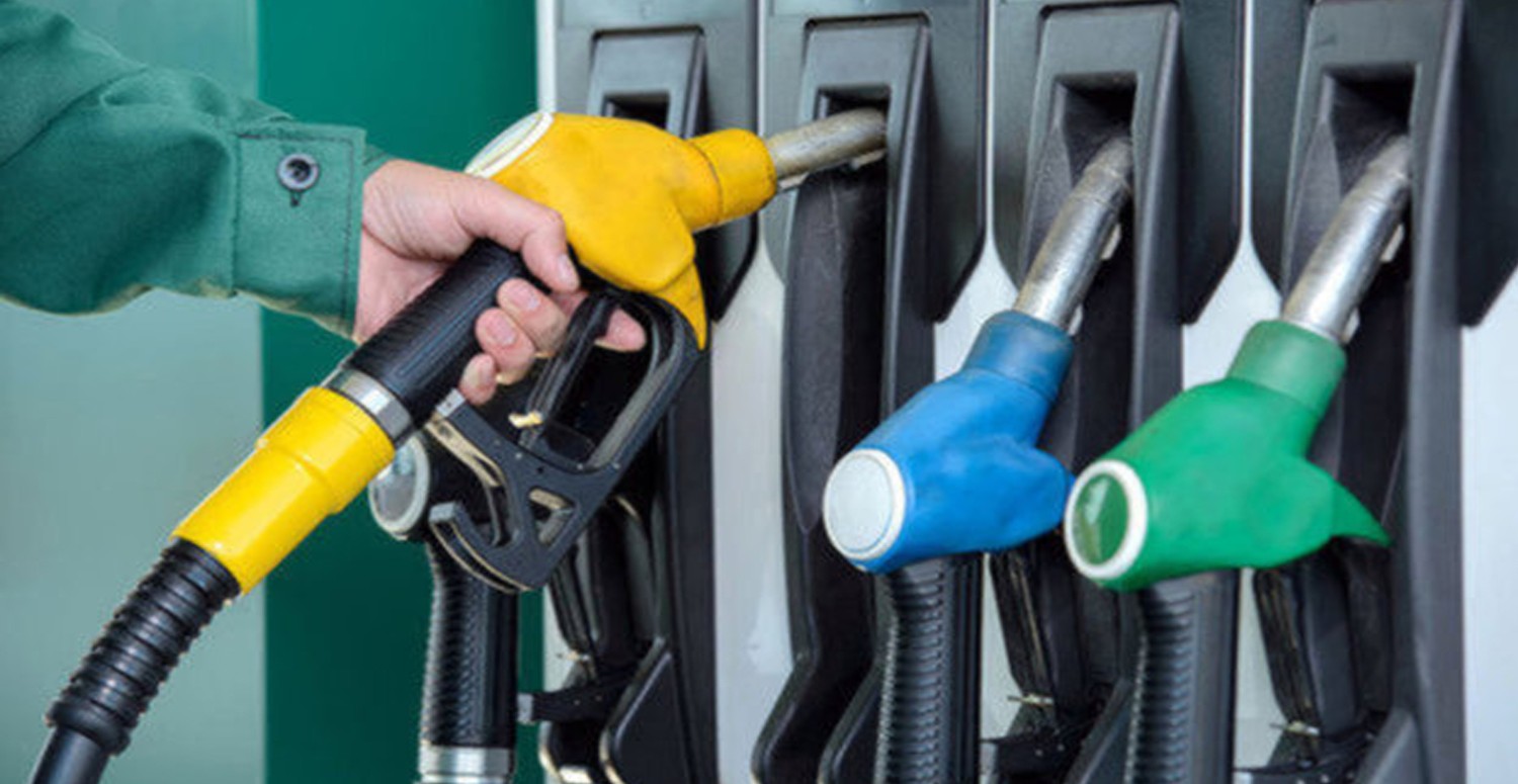 Petrol fiyatları zirveye çıktı: Yıl sonunda kaç dolar olacağı açıklandı