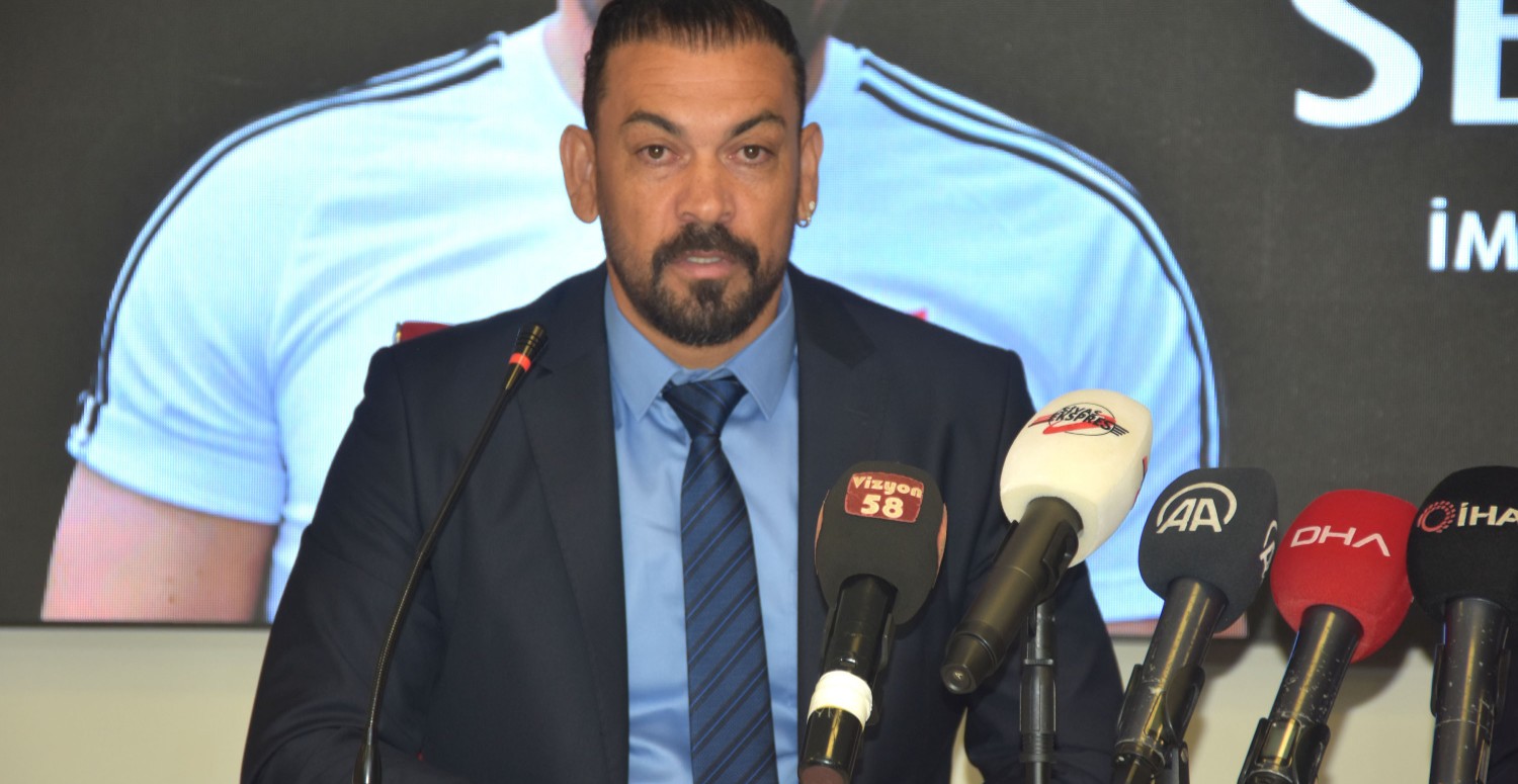 Servet Çetin'in Sivasspor macerası 188 gün sürdü