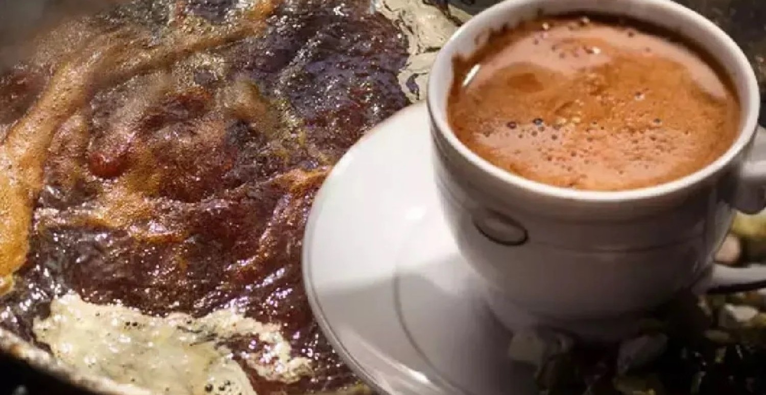 Kabızlığa Türk kahvesiyle son! İçine bir kaşık atmak yetiyor