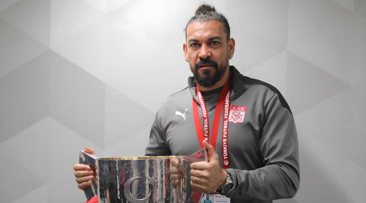 servet çetin takımdan ayrıldı