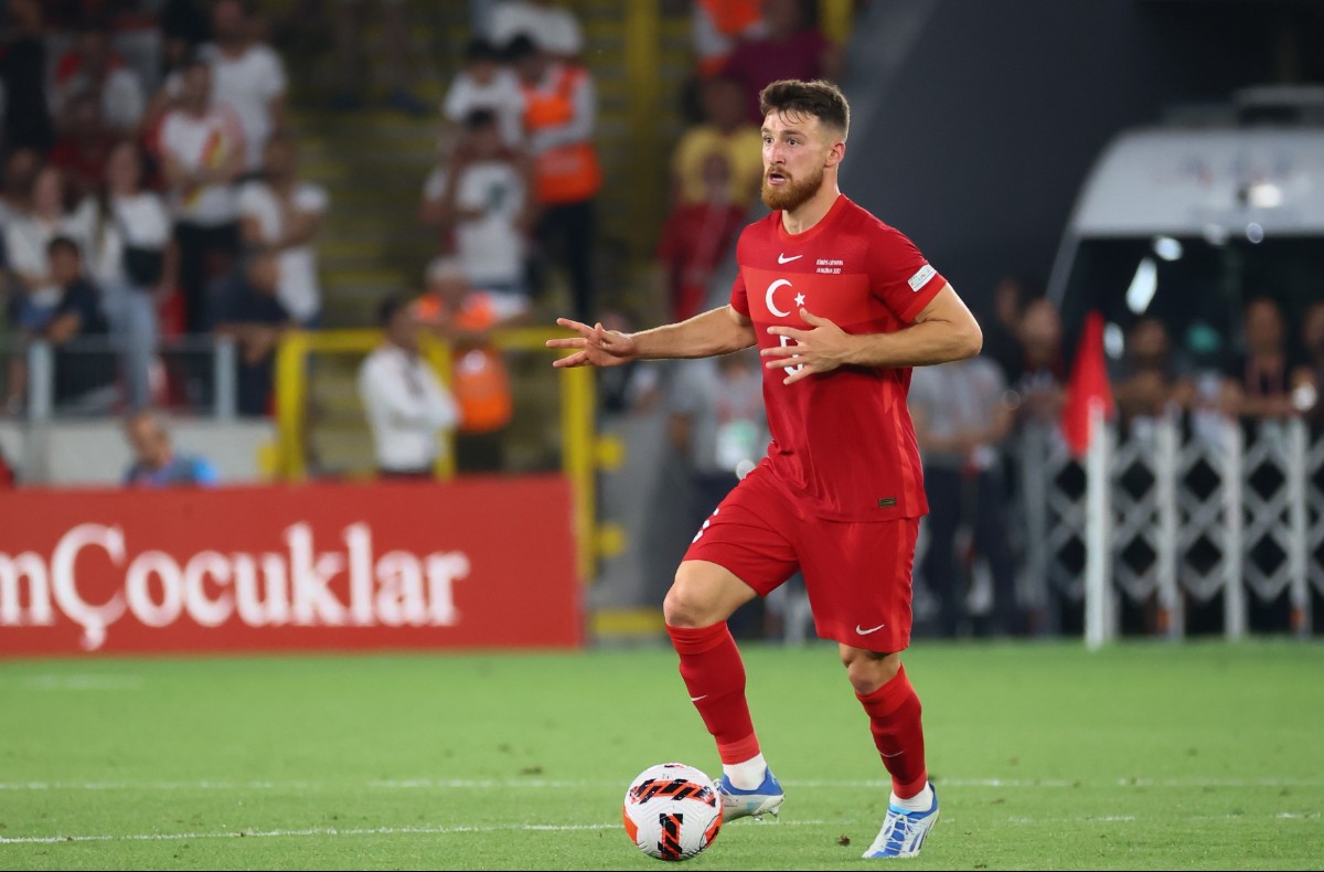 galatasaray milli takımdan iki ismi alıyor