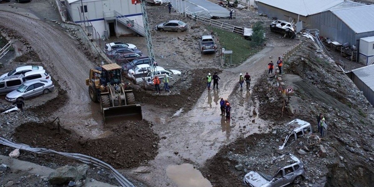 artvin sular altında kaldı