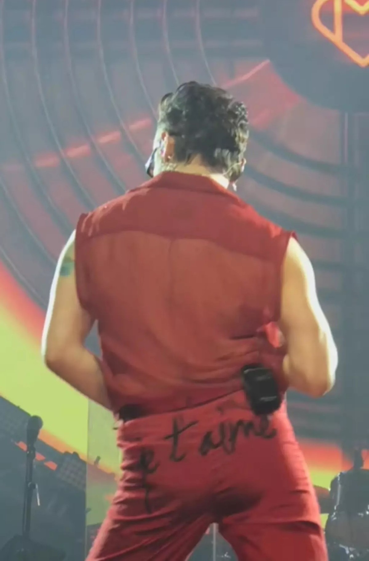 Mabel Matiz'den seçim sonuçlarına kalça danslı tepki