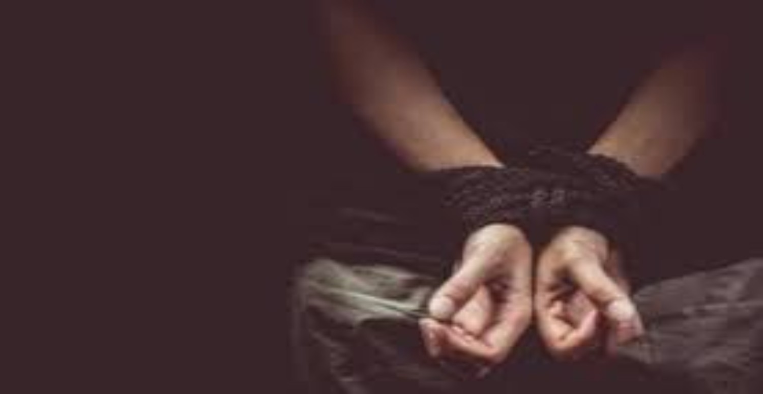 CEZAYİR'DE ALIKONLAN ADAM