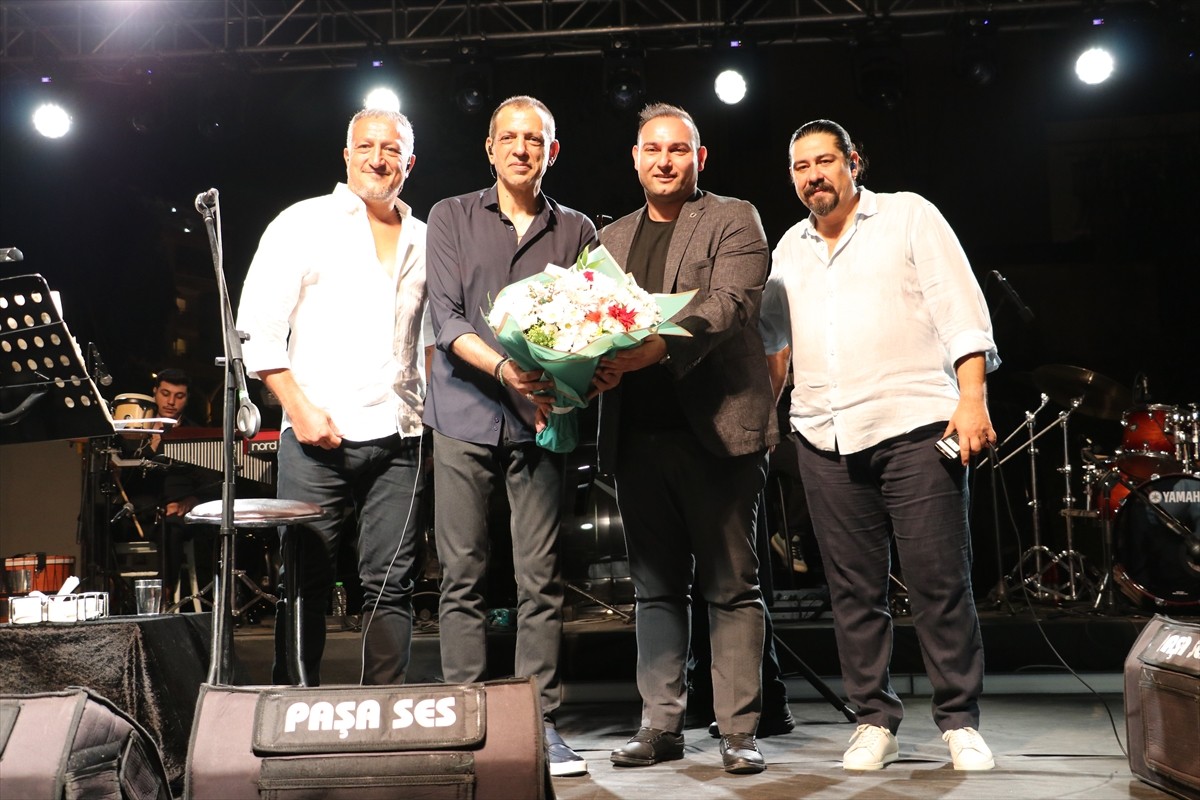 Kilis'te 30 Ağustos Zafer Bayramı etkinlikleri kapsamında Rubato Grubu sahne aldı.