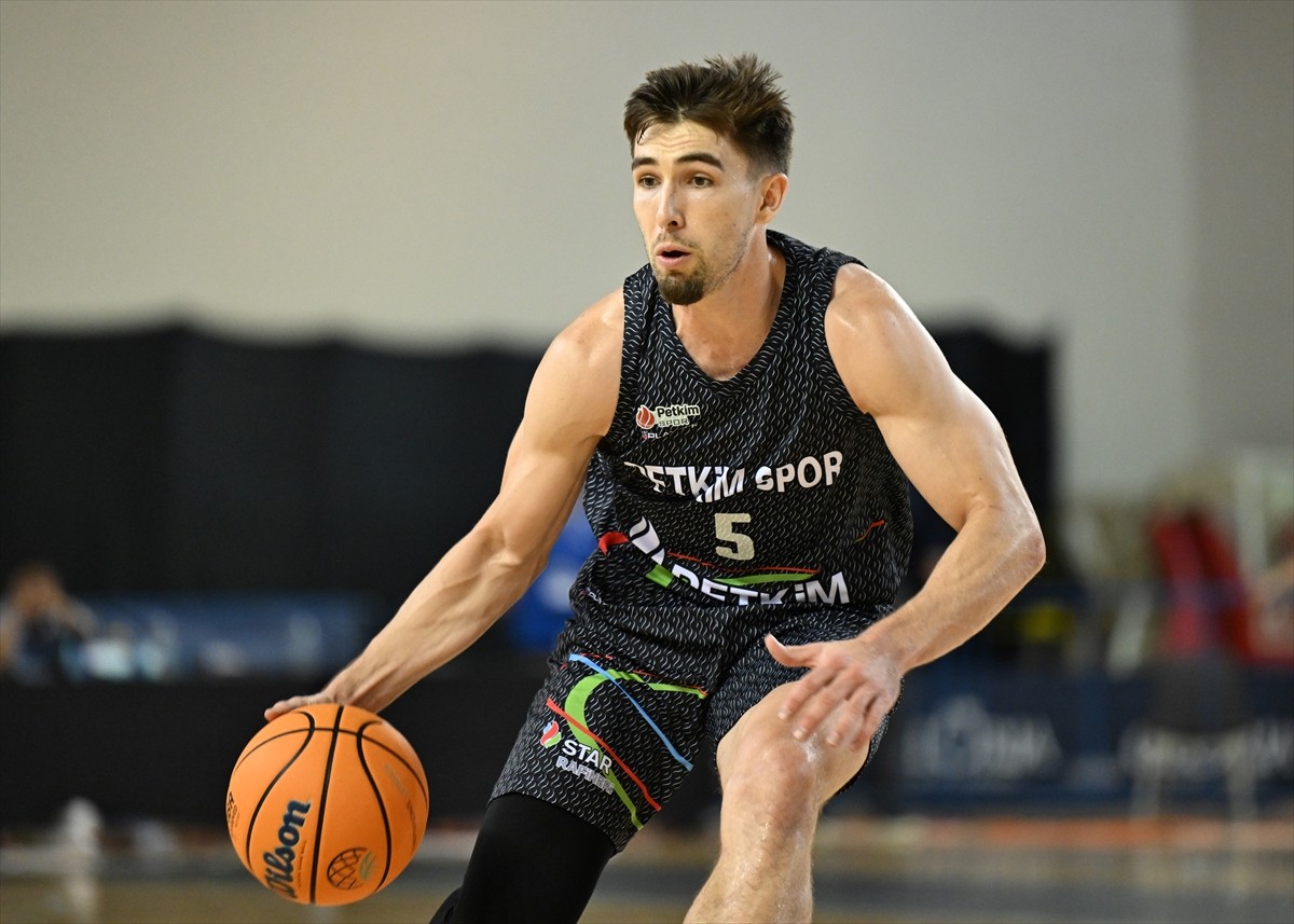 Basketbol Şampiyonlar Ligi ön eleme turnuvalarında, Türkiye'den Aliağa Petkimspor ile Fransa ekibi...