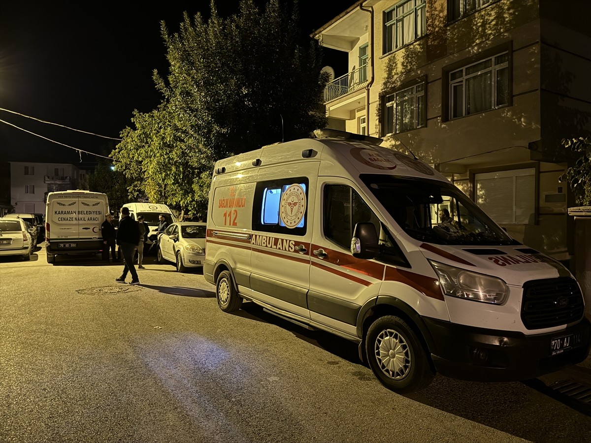 Karaman'da tartıştığı komşusu tarafından bıçaklanan kişi hayatını kaybetti. Olay yerine sağlık...