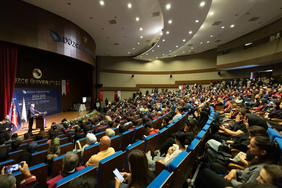 TBMM Başkanı Numan Kurtulmuş, Düzce Üniversitesi 2024-2025 Akademik Yıl Açılış Töreni'ne...