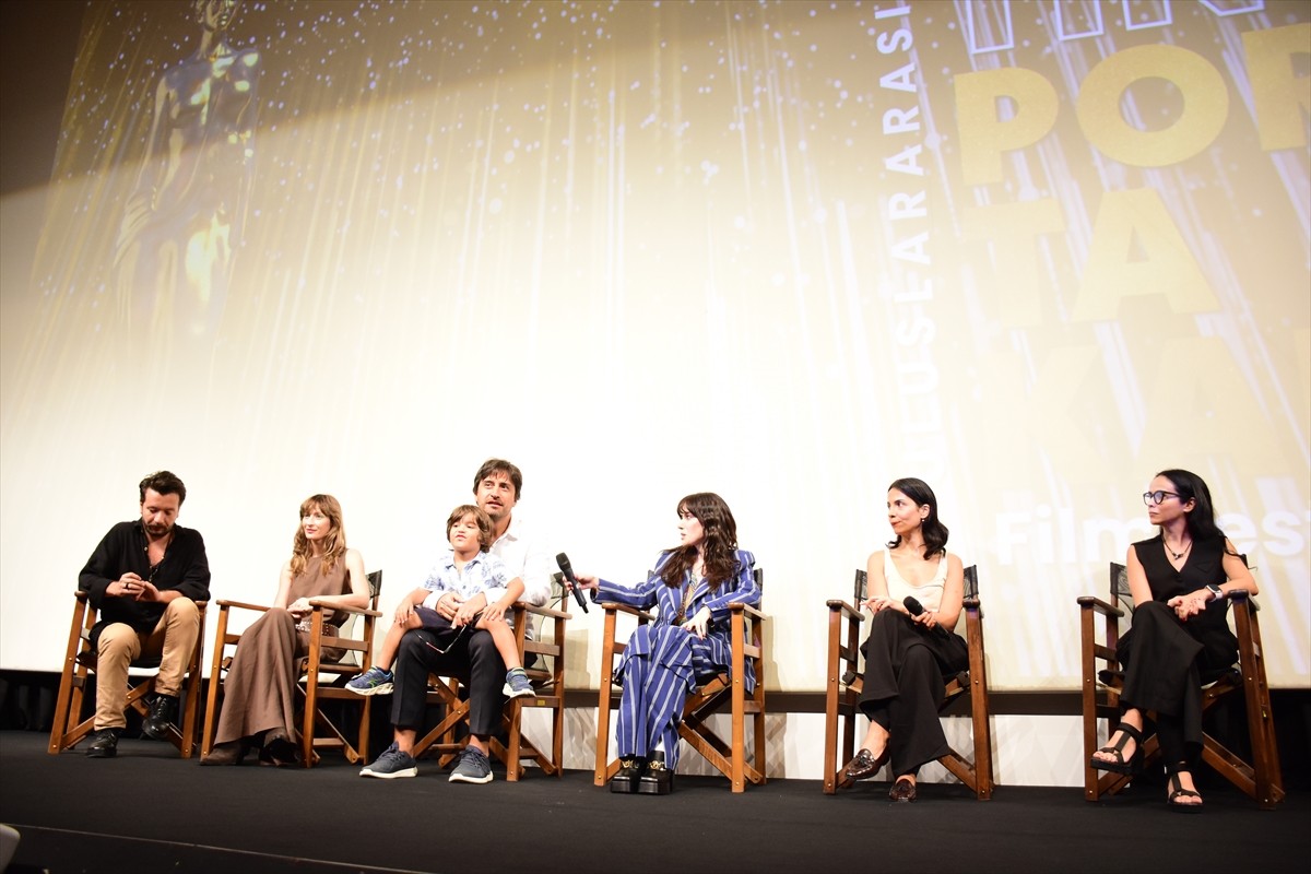 61. Uluslararası Antalya Altın Portakal Film Festivali kapsamında, "Savrulan Zaman" filminin...