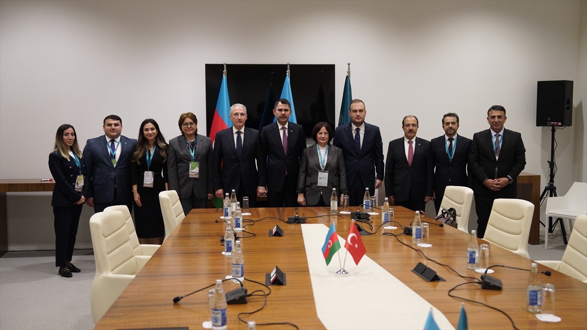 Çevre, Şehircilik ve İklim Değişikliği Bakanı Murat Kurum (sağ 4), Azerbaycan'ın başkenti Bakü'de...