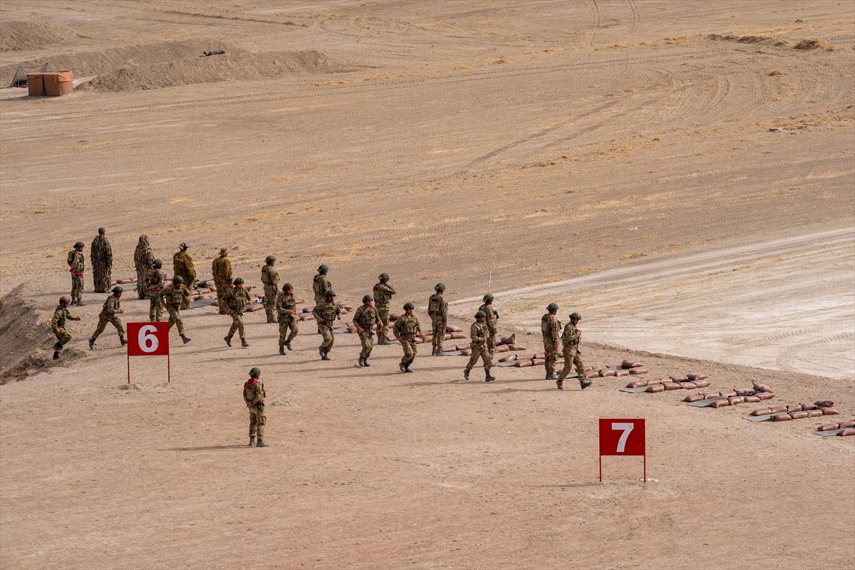 Türk Silahlı Kuvvetlerinin (TSK) ateş gücünün sergilendiği "Ateş Serbest- 2024" faaliyetinde...