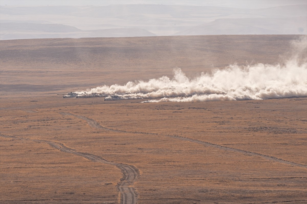 Türk Silahlı Kuvvetlerinin (TSK) ateş gücünün sergilendiği "Ateş Serbest- 2024" faaliyetinde...