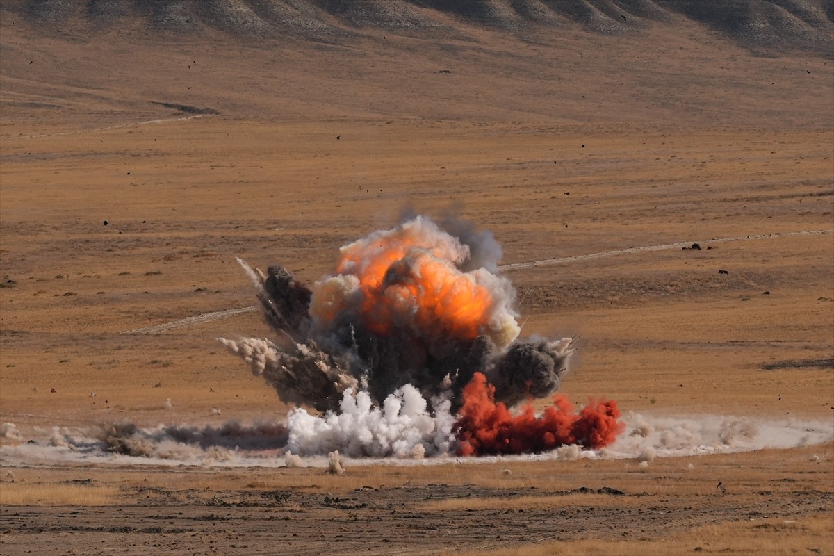 Türk Silahlı Kuvvetlerinin (TSK) ateş gücünün sergilendiği "Ateş Serbest- 2024" faaliyetinde...
