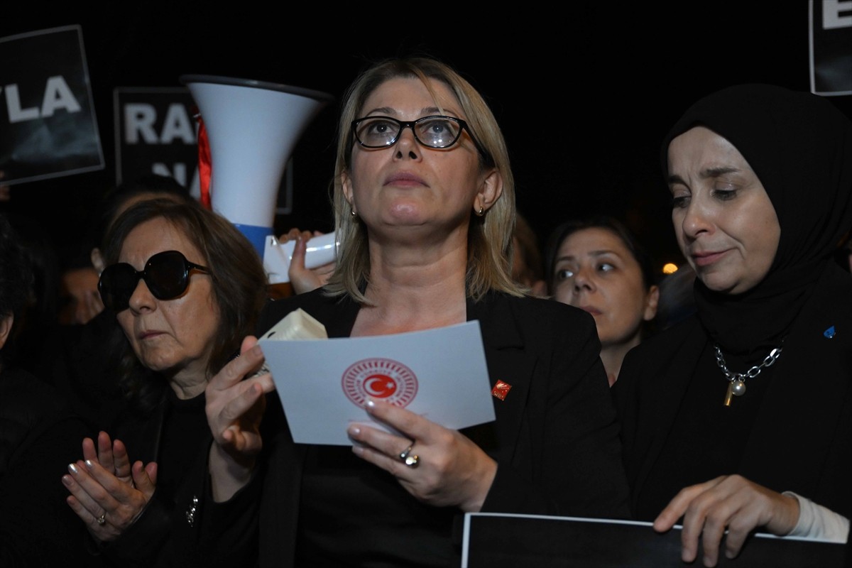 CHP Kadın Kolları Genel Başkanlığınca "11 Ekim Dünya Kız Çocukları Günü" dolayısıyla Ankara'da...