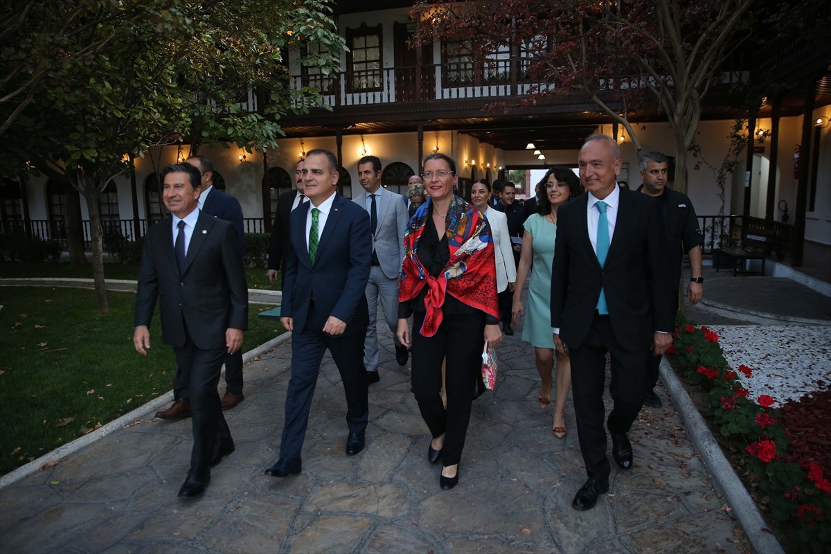 Fransa'nın Muğla Fahri Konsolosluğu, düzenlenen törenle Fidel Berber'e (sağda) verildi. Muğla...