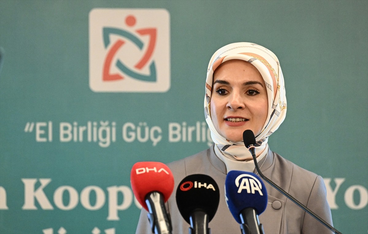 Aile ve Sosyal Hizmetler Bakanı Mahinur Özdemir Göktaş, Kadınların Kooperatifler Yoluyla...