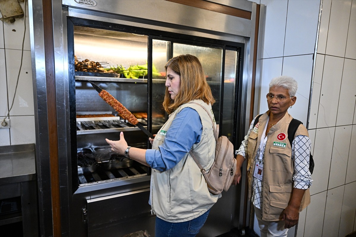 Adana Tarım ve Orman Müdürlüğü ekipleri, gıda işletmelerinde denetim gerçekleştirdi.