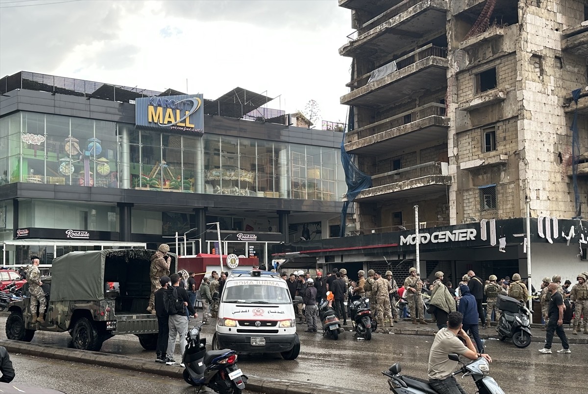 İsrail ordusunun, Lübnan'ın başkenti Beyrut'un Dahiye bölgesinde "Seman Galerisi" ile kesişme...