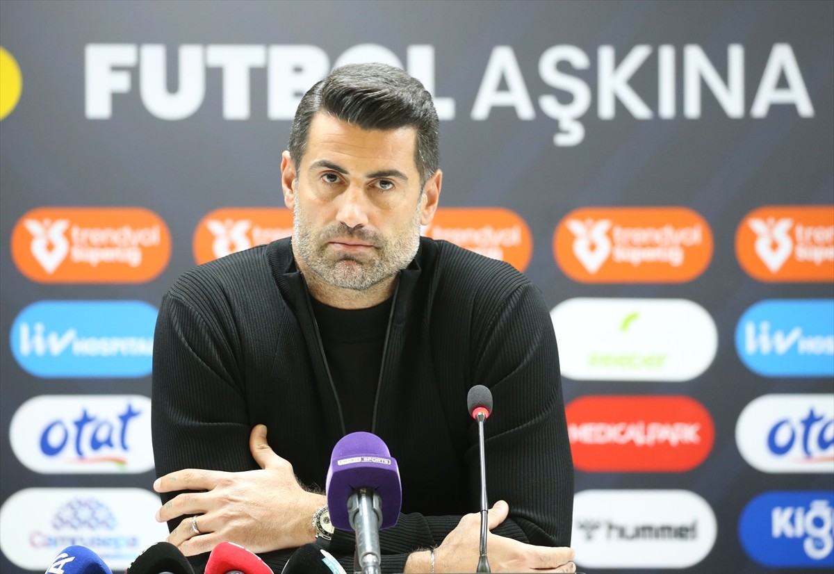 Sipay Bodrum FK'nın teknik direktörü Volkan Demirel, Reeder Samsunspor maçının ardından düzenlenen...