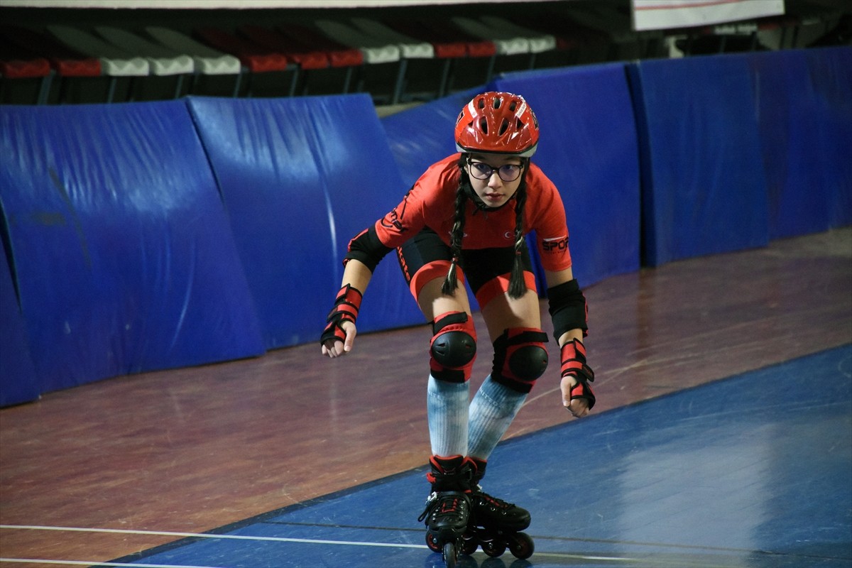 Türkiye Kaykay Federasyonu faaliyet programında yer alan Kulüpler Tekerlekli Paten Türkiye...