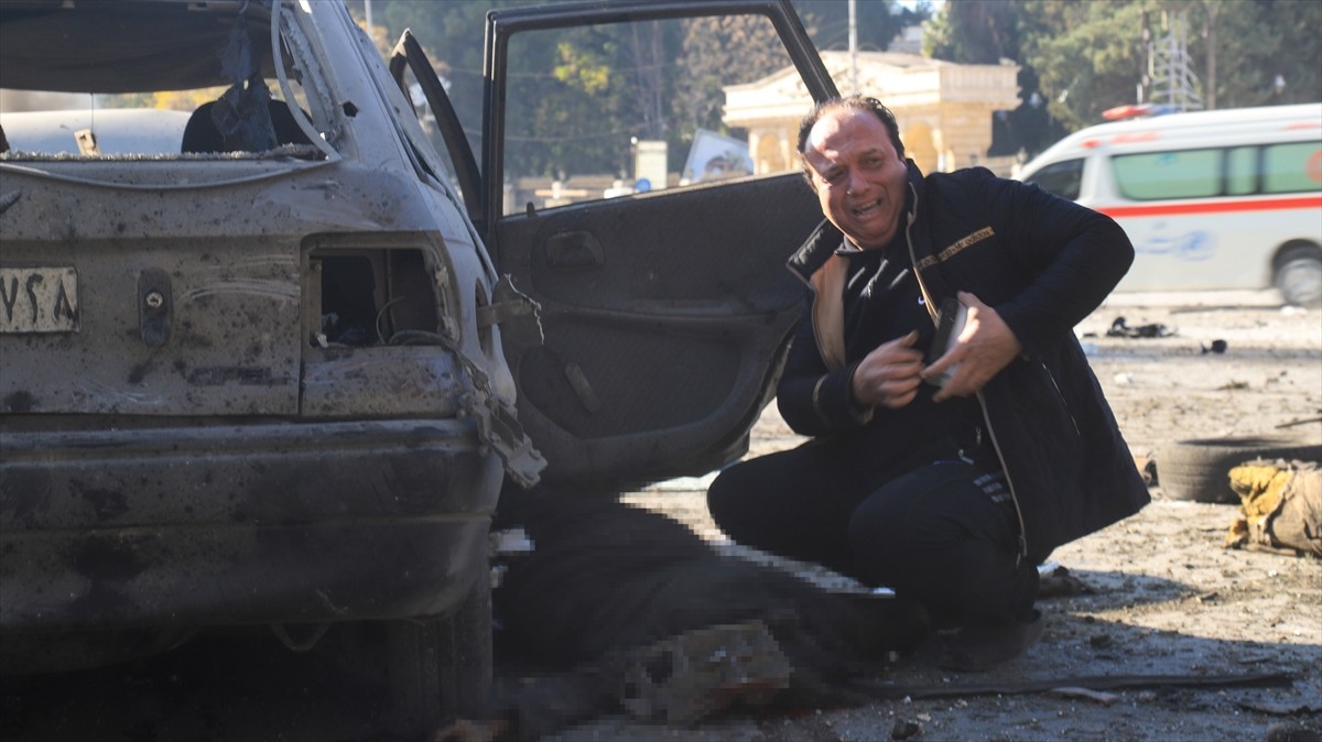 Rus savaş uçakları, Suriye'de Halep kent merkezindeki Halep Üniversite Hastanesi'ne hava saldırısı...