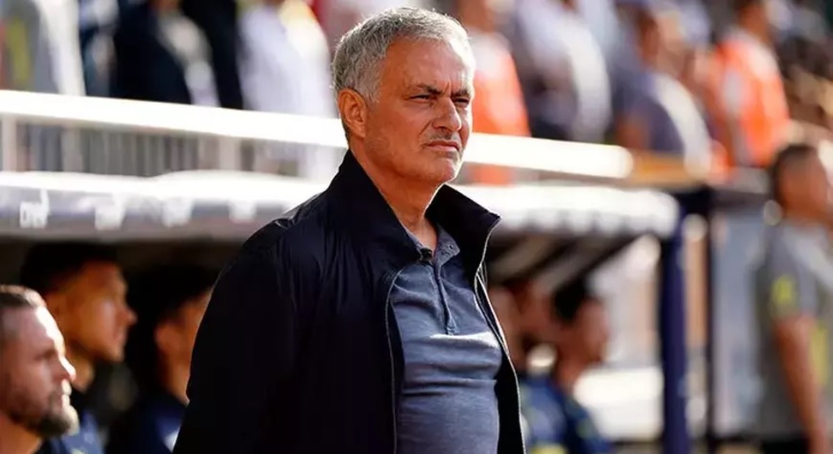 Fenerbahçe'nin çalıştırıcısı Mourinho'nun gizli derbi planı ifşa oldu!